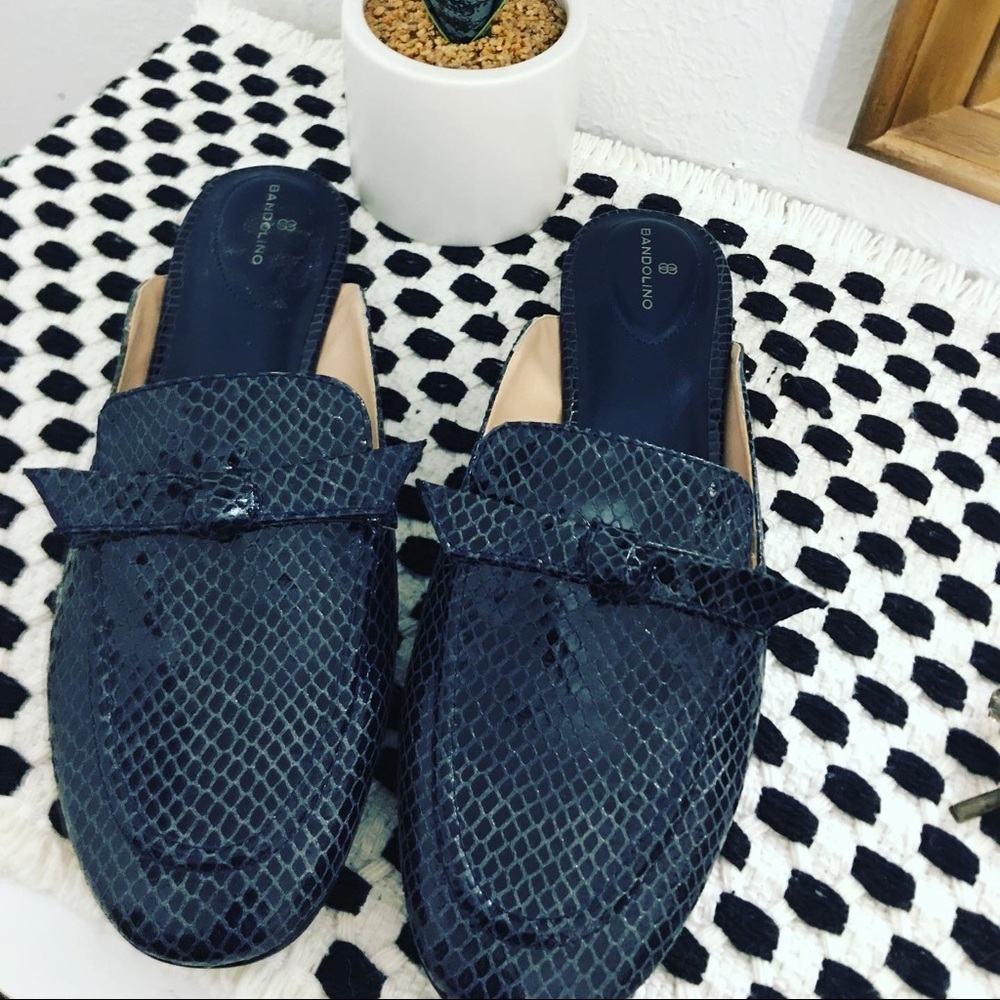 Bandolino Flats